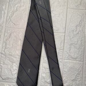 Vintage yves saint laurent ysl